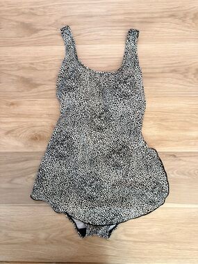 Shore Shapes One Piece Swimdress Swimsuit Size 12 Animal Print Tummy Control